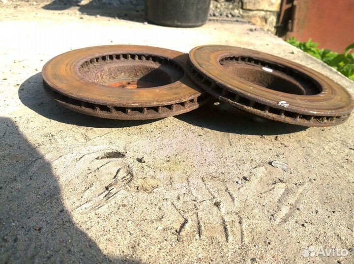 Тормозной диск передний subaru outback bg 98