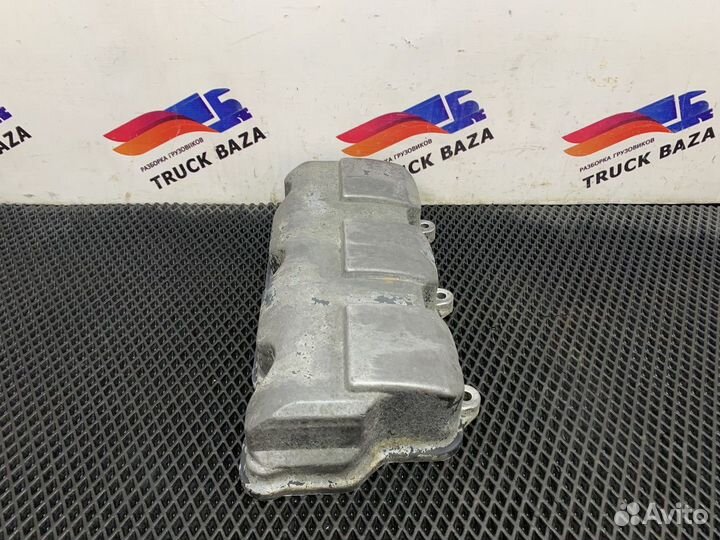 Крышка гбц клапанная Renault Magnum