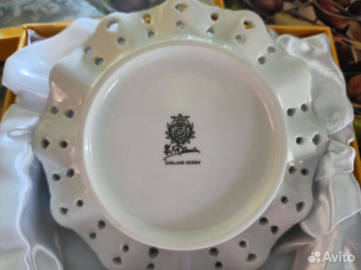 Пепельница, прорезной фарфор