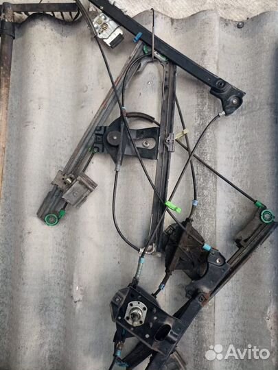 Запчасти на volkswagen passat b3