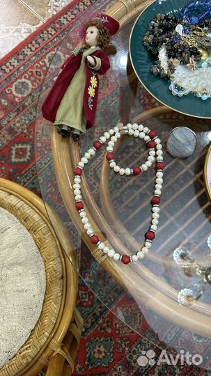 Комплект с кораллом и жемчугом