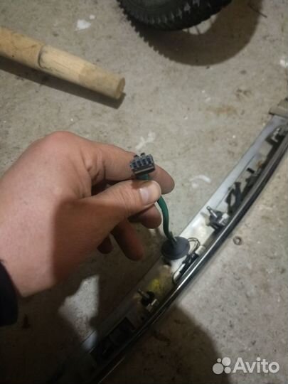 Накладка крышки багажника шевроле круз