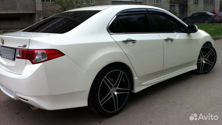 Accord 8 - Накладки на пороги 