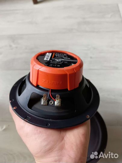 Динамики в авто