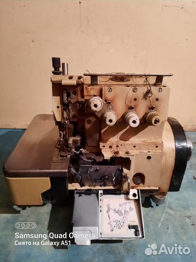 Оверлок для швейной машины