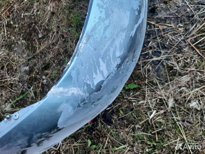 Бампер передний на мицубиши лансер 9