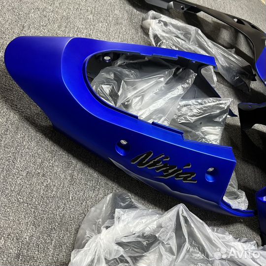 Комплект пластика для Kawasaki ZX12R 2002 - 2005