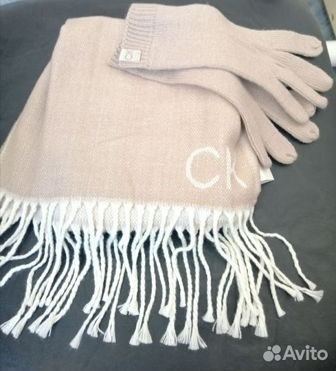 Шарф и перчатки