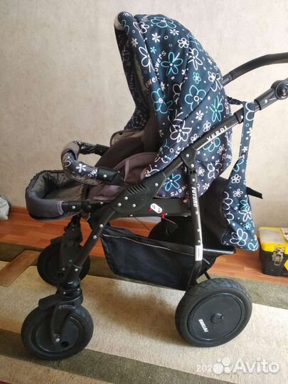 Прогулочная коляска. два в одном