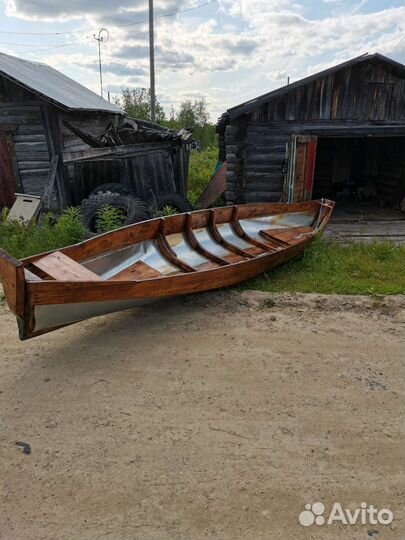 Продам новую лодку