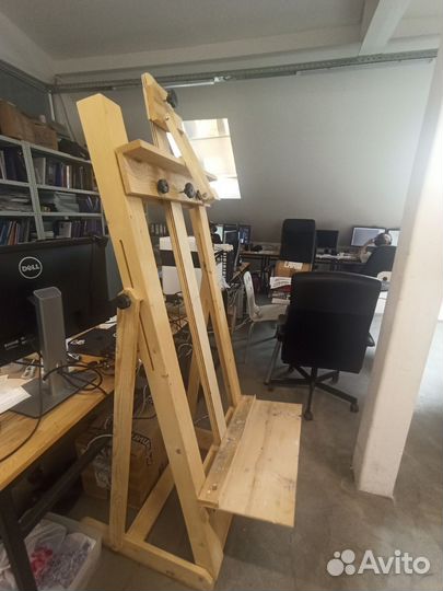 Мольберт художественный