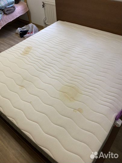 Кровать двуспальная IKEA 180 200