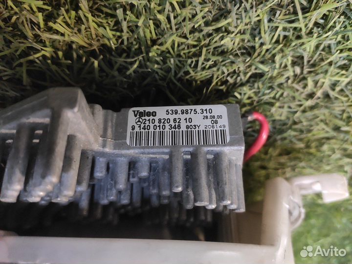 Моторчик отопителя Mercedes Benz E Class W210