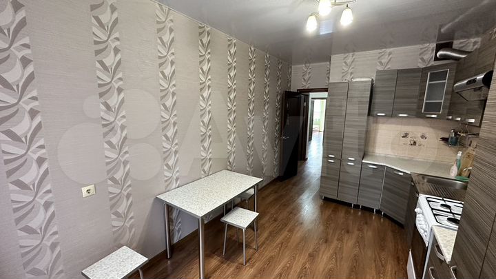 2-к. квартира, 74,8 м², 3/8 эт.