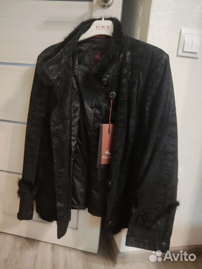 Куртка кожаная женская демисезонная