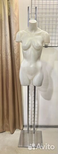 Манекен для платьев
