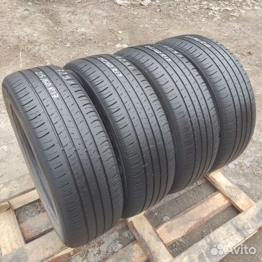 Kumho Solus SA01 Plus 215/60 R17 96H