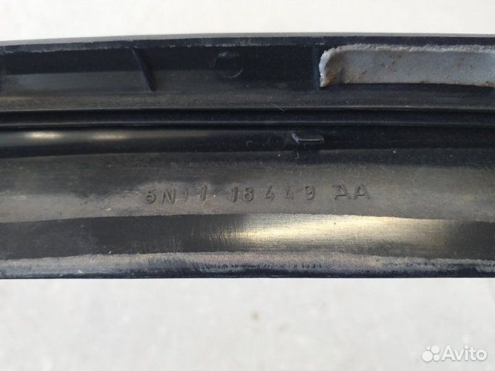 Молдинг стекла задний Ford Fusion 1.4 2005-2012