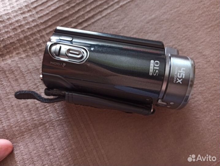 Видеокамера Samsung HMX-H430