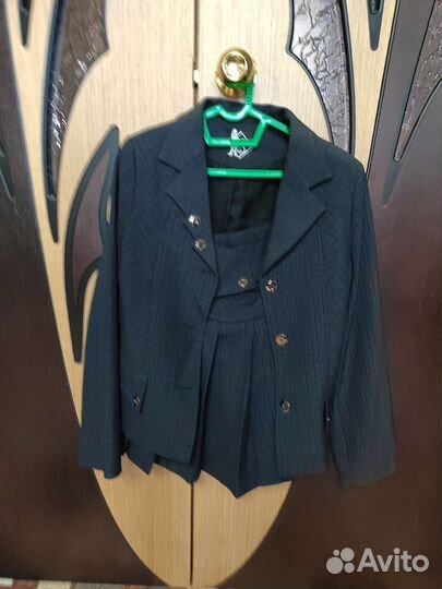 Школьный костюм с юбкой для девочки