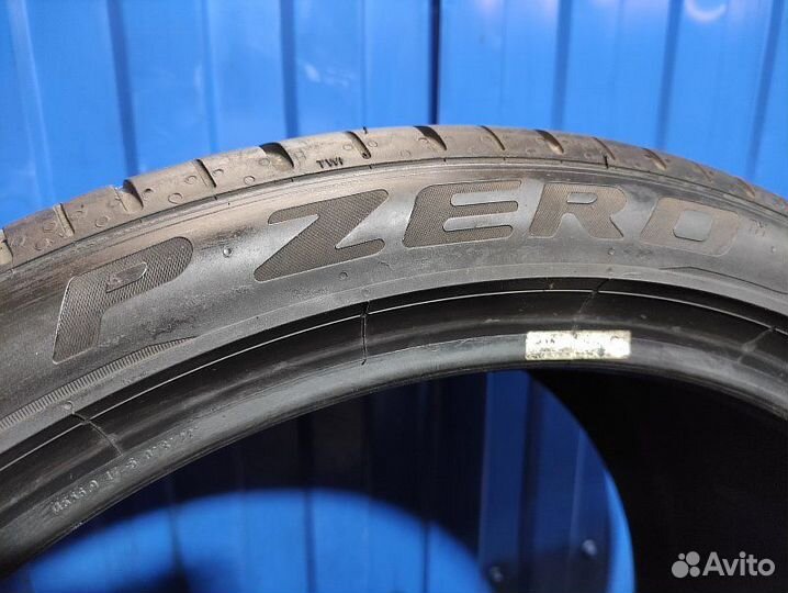 Pirelli P Zero PZ4 315/30 R21