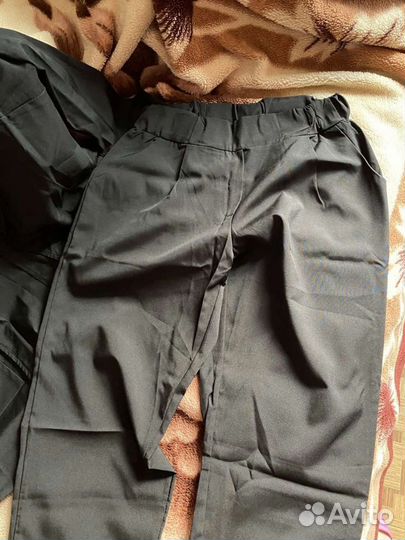 Форма для девушки как для школы,так и для офисов