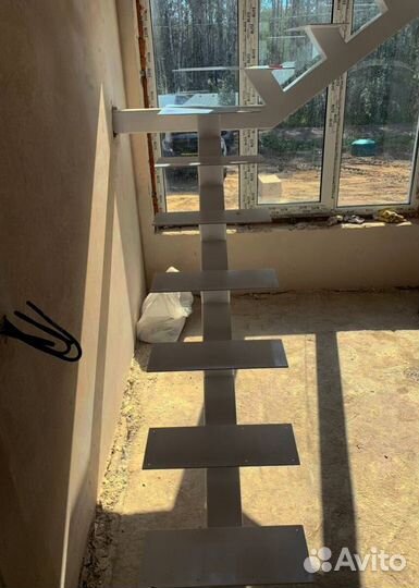 Металлокаркасов лестниц Изготовление