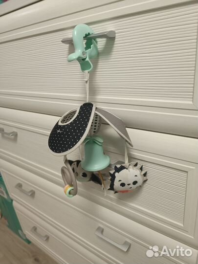 Игрушка подвеска tiny love на коляску, кроватку
