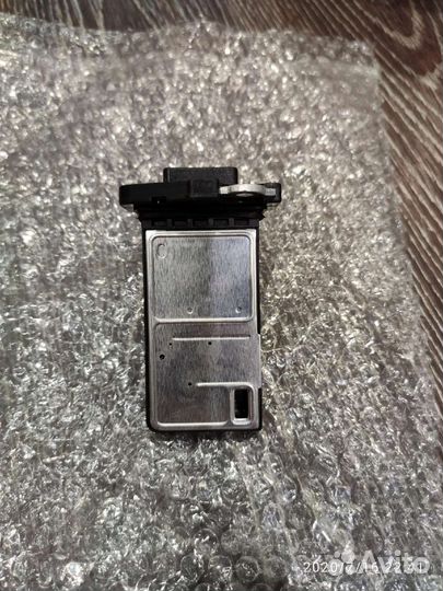 Датчик массового расхода воздуха Subaru Forester