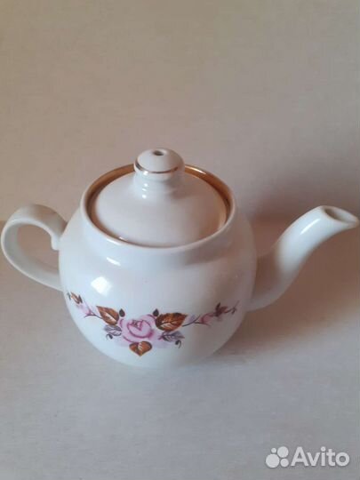 Заварочный чайник. Фарфор. Песочное
