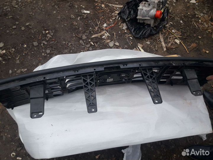 Решетка радиатора на Киа Мохав