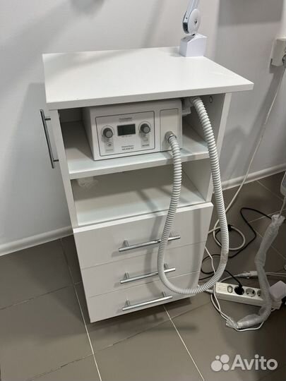 Тумба для педикюра