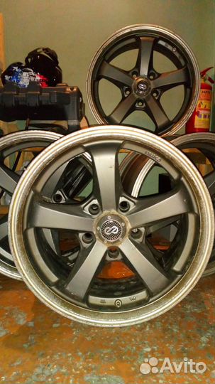 Литые диски из алюминиевого сплава