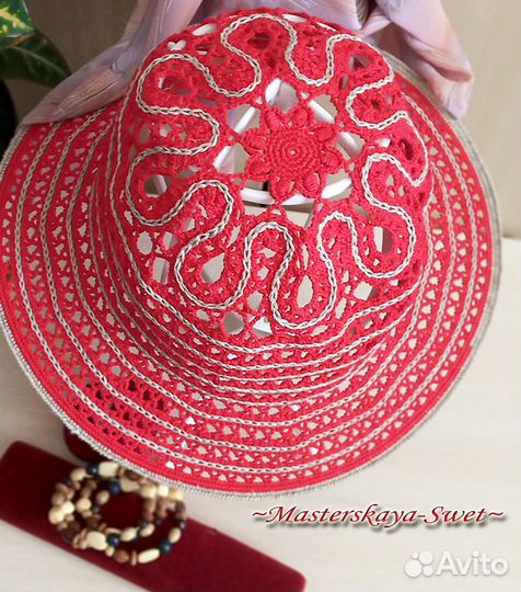 Шляпка. Летняя. Алый. Ручная работа. Крючком