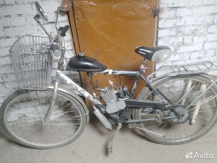 Велосипед с бензиновым мотором