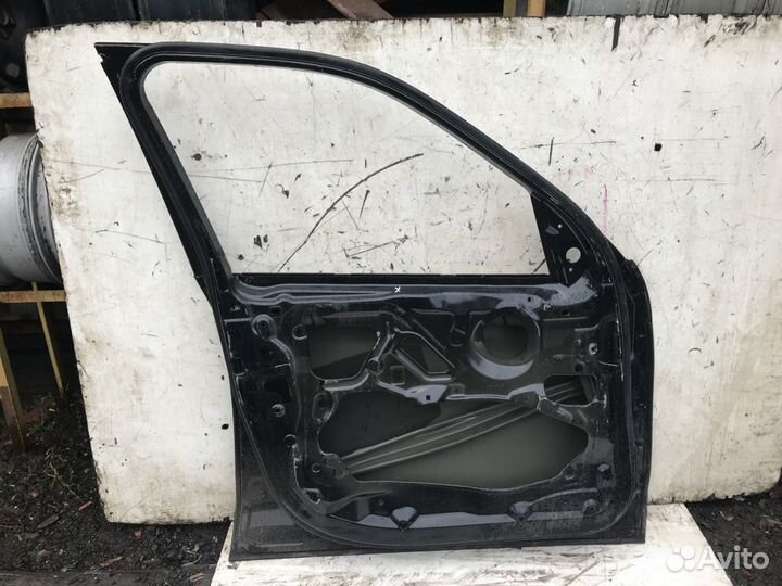 Дверь передняя левая бмв