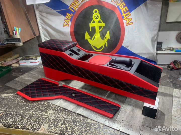 Подлокотник (центральная консоль) niva