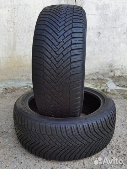 Continental AllSeasonContact 215/45 R18 93V