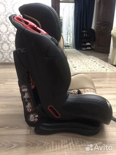 Автокресло Olsson VoyagerFix 1-2-3 с изофикс