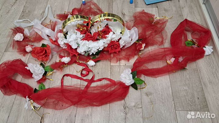 Два комплекта,ленты на капот,на ручки машин