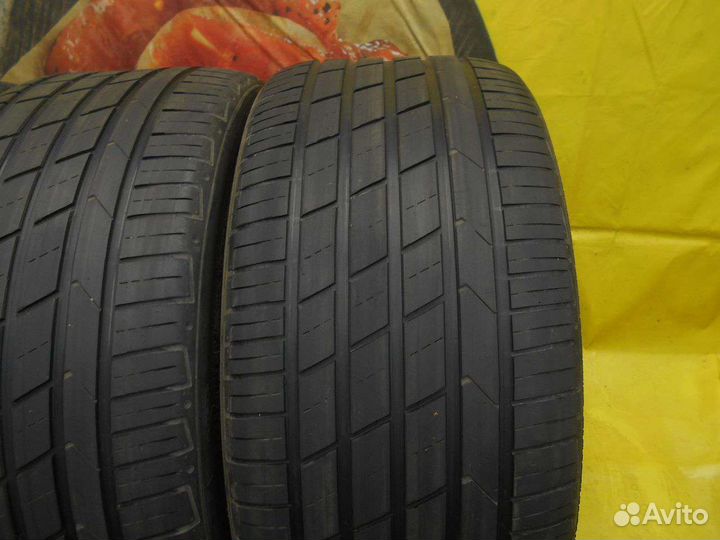 Hankook Ventus S1 Evo2 SUV K117A 285/35 R22