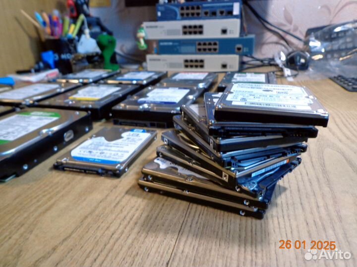 Лот 11 жестких дисков на поковыряться