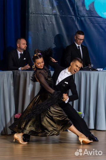 Платье для бальных танцев стандарт