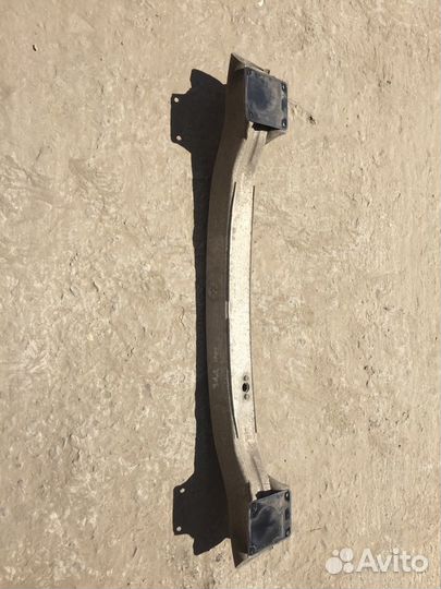 Усилитель бампера задний audi A8 D3 quattro