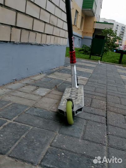 Трюковой самокат