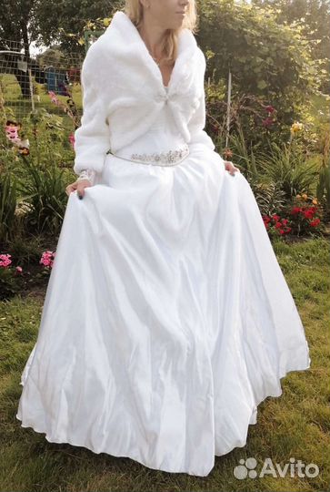 Свадебное платье с шубкой и фатой