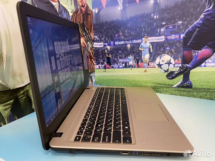 Игровой Ноутбук Asus 2 видеокарты/4 ядра/Full HD