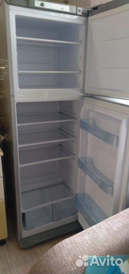 Продам холодильник бирюса 319