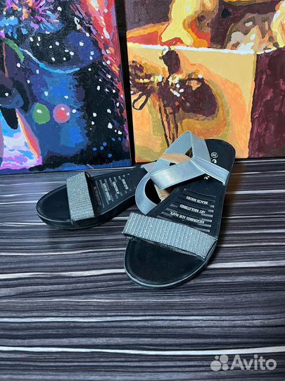 Женские сандали 39 размер