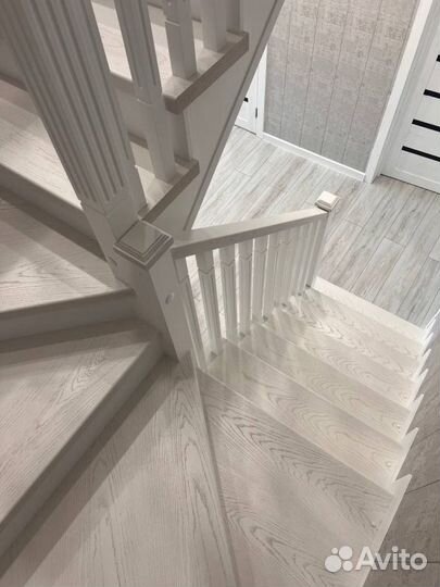 Ступени для лестницы с покраской SLP-2269